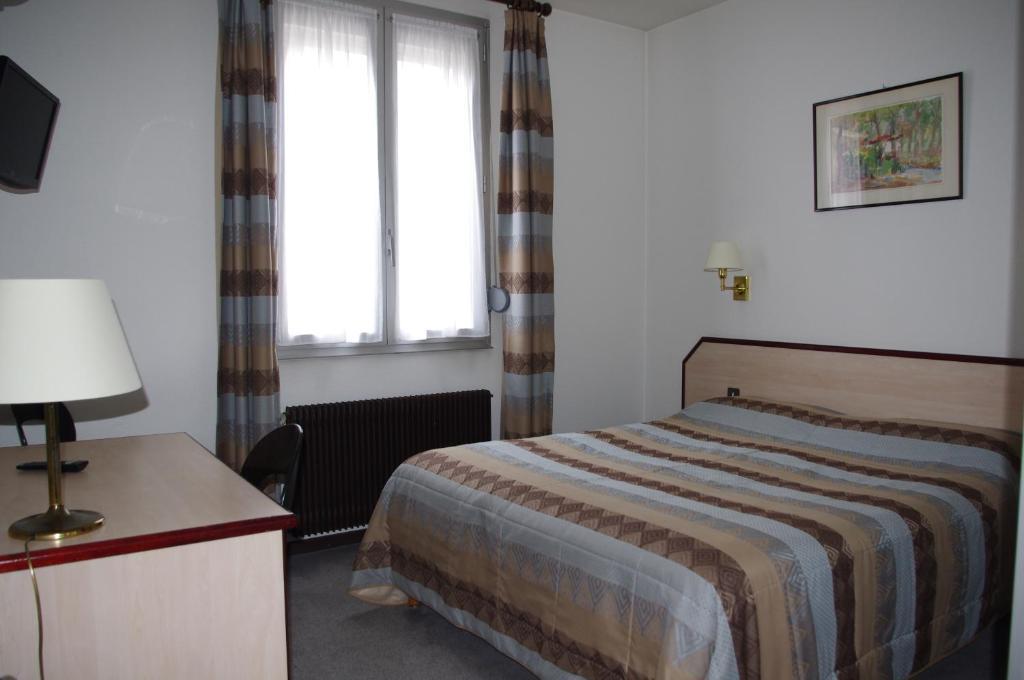 Hôtel du Lion Vesoul Quarto foto